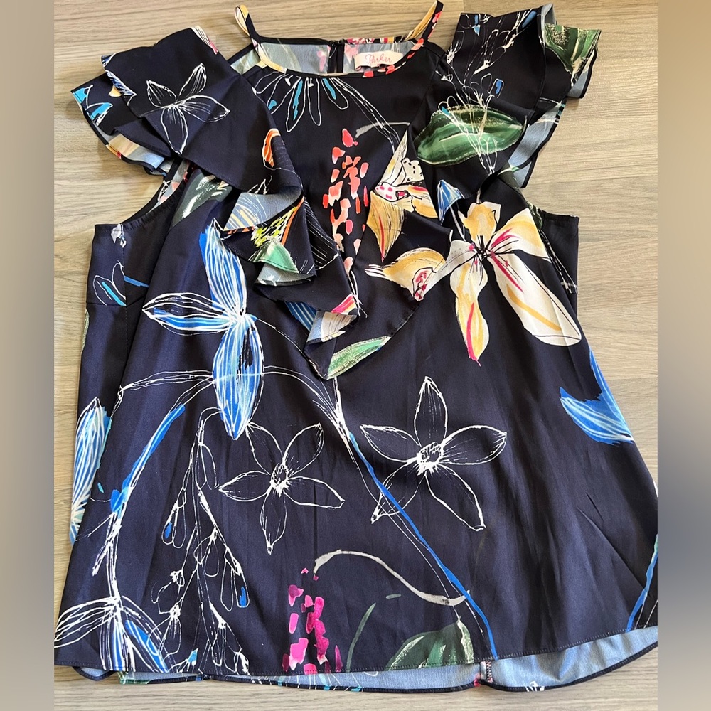 Floral Print Sleeveless Top